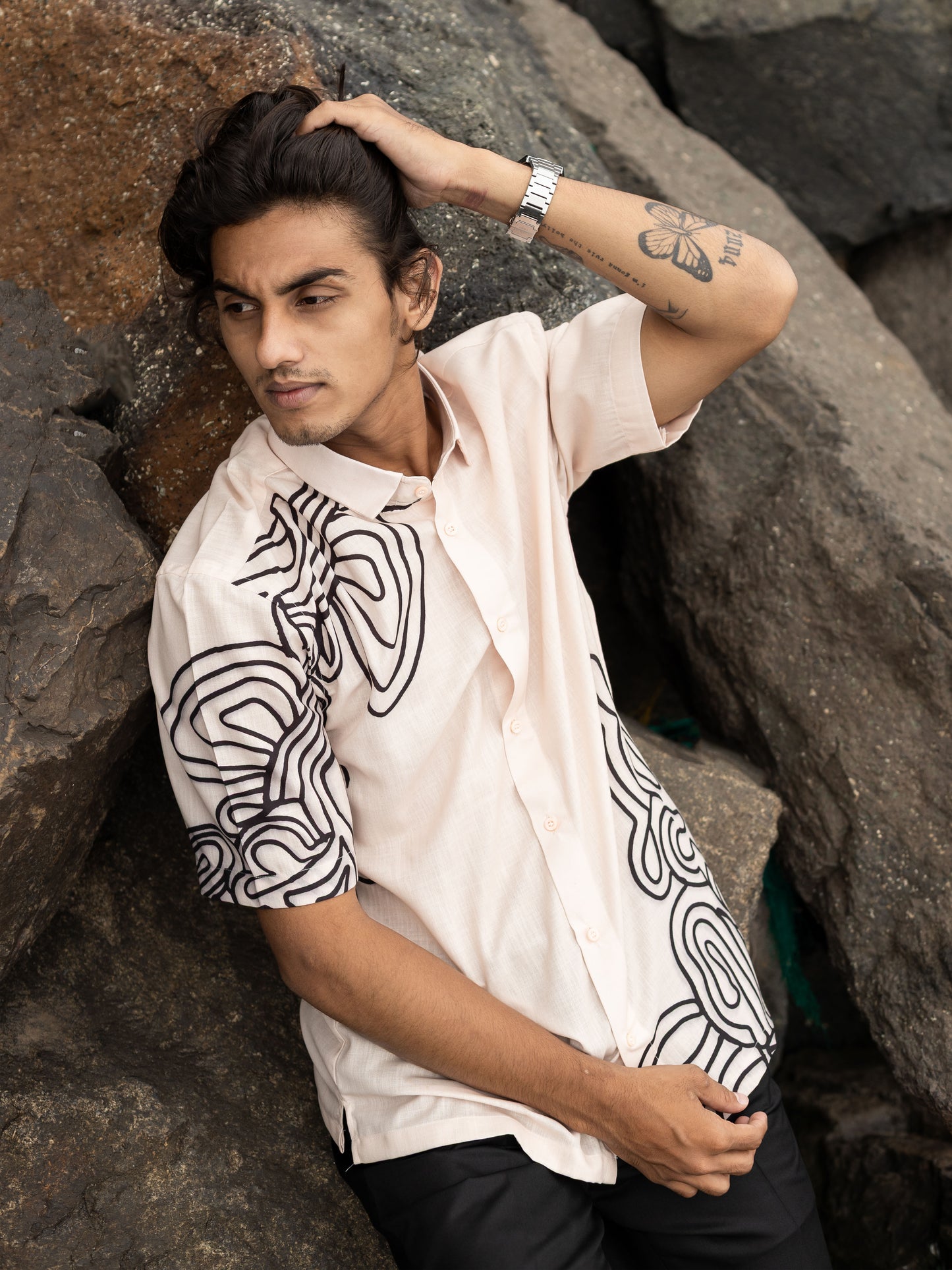 Modern Cream Abstract Print Cotton Line Shirt for Men: Fashion Trend