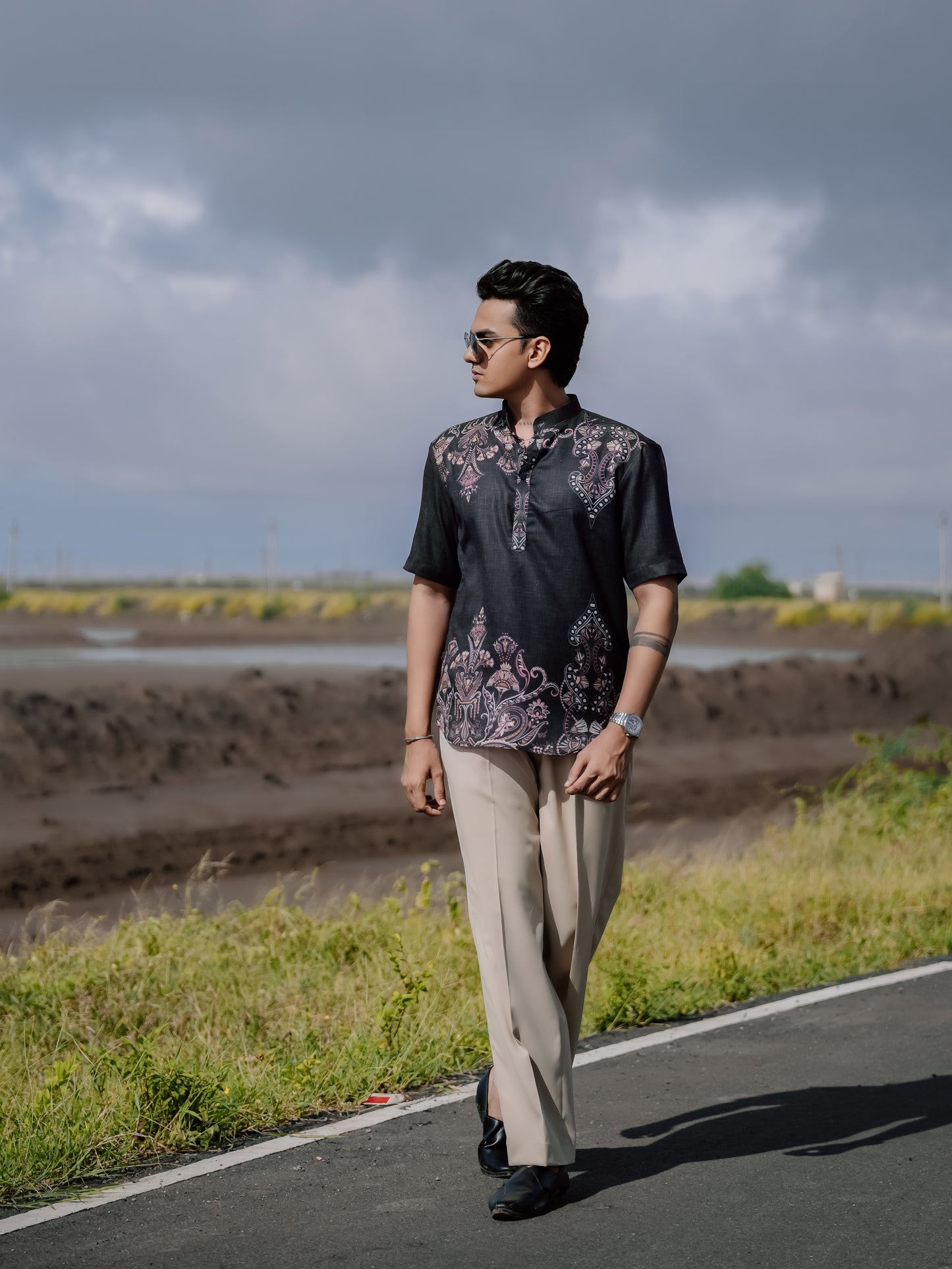 Modern Ethnic Black Printed Cotton Linen Shirt Kurta for Men