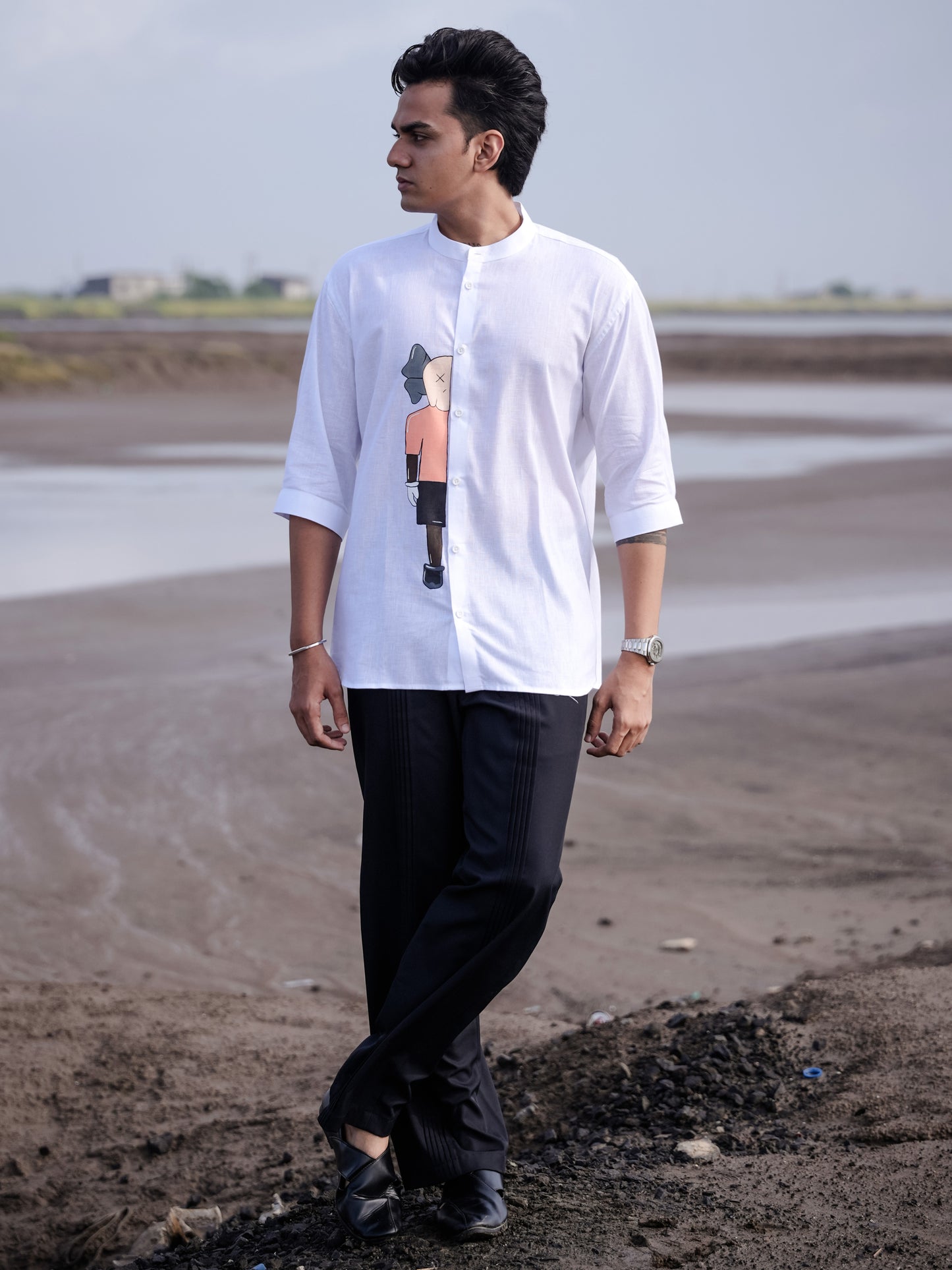 Trendy White Mandarin Collar Linen Cotton Shirt with Graphic Print