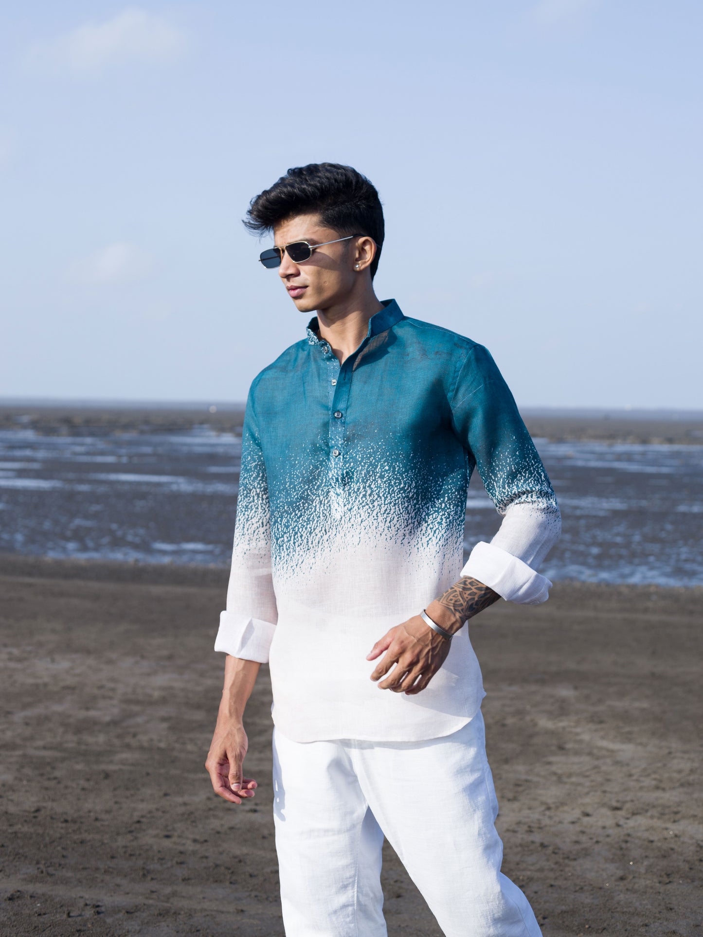 Stylish Ombre Blue Shirt for Men – Perfect Beachwear Elegance