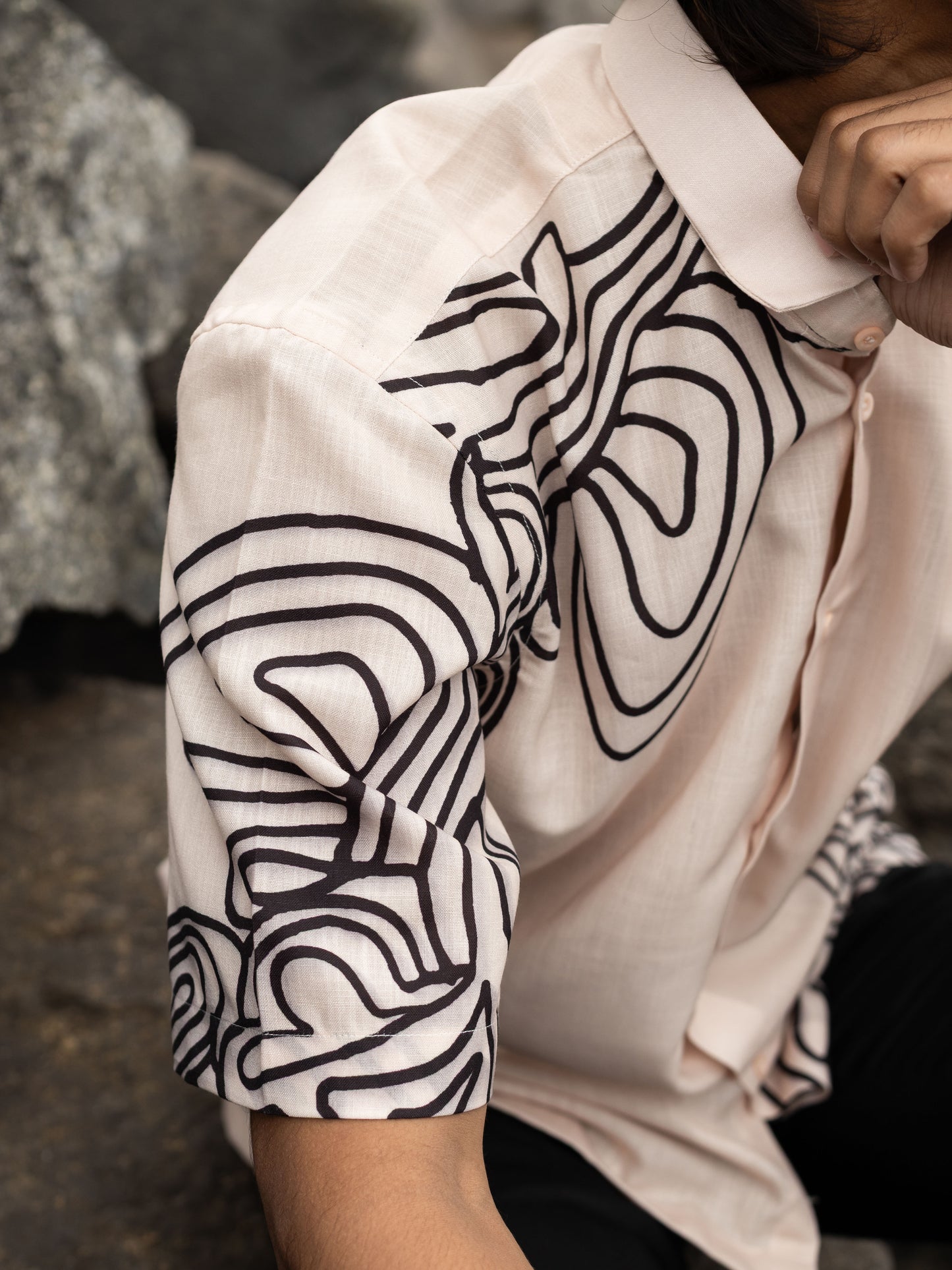 Modern Cream Abstract Print Cotton Line Shirt for Men: Fashion Trend
