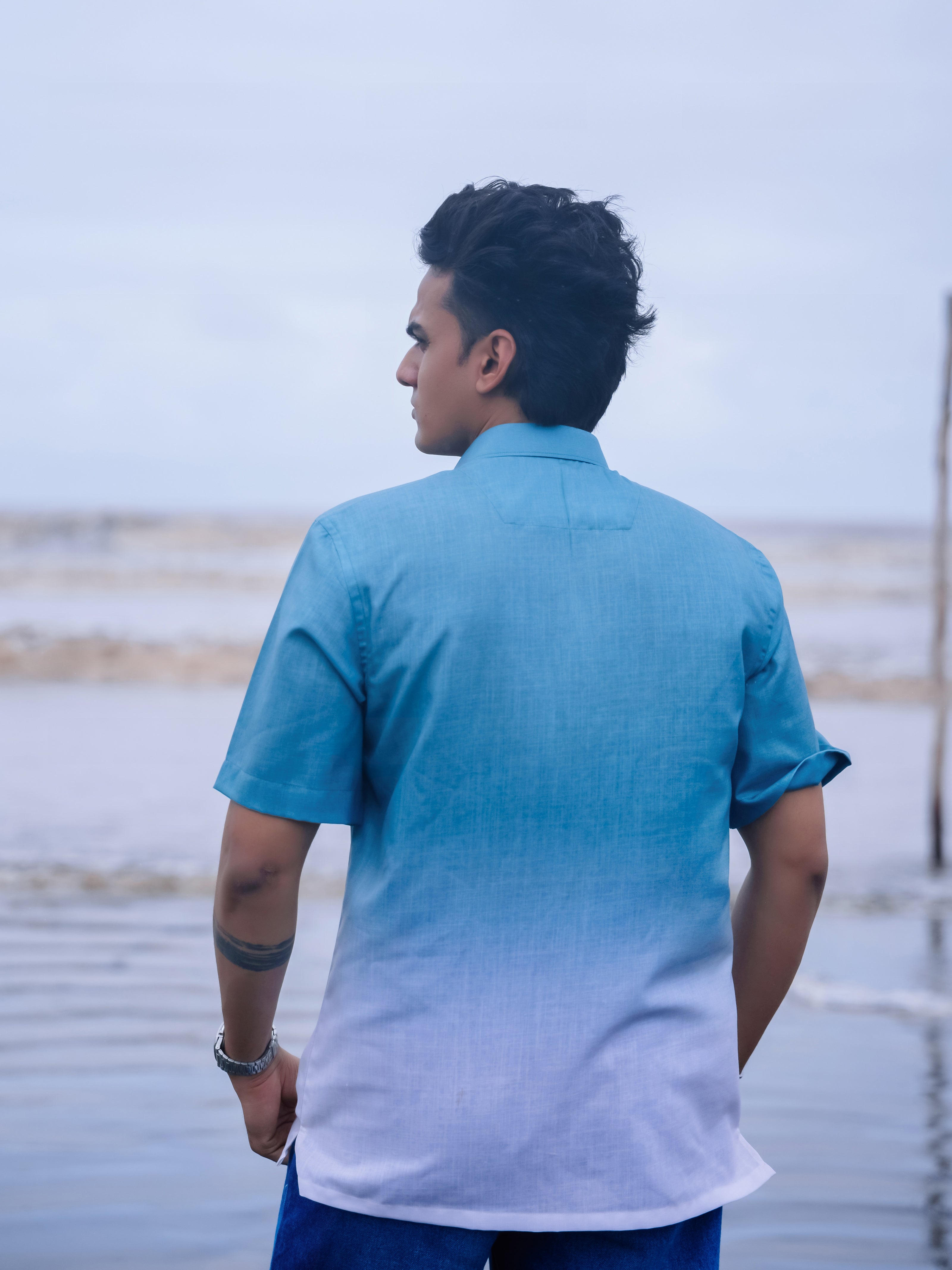 Stylish Blue Ombre Palm Print Cotton Linen Shirt for Men
